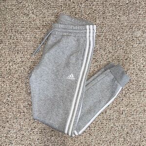 Adidas Women’s Light Gray Sweatpants- M